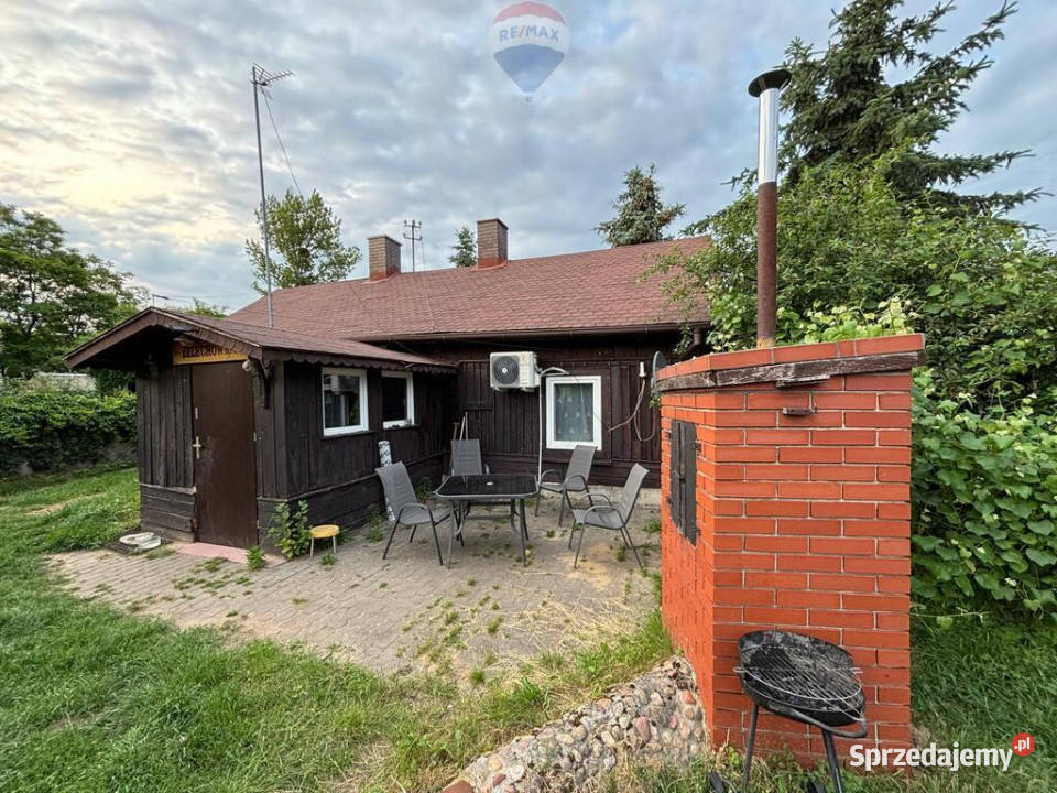 Wiejskie Życie Domek z Ogrodem w Feliksowie asfalt Feliksów