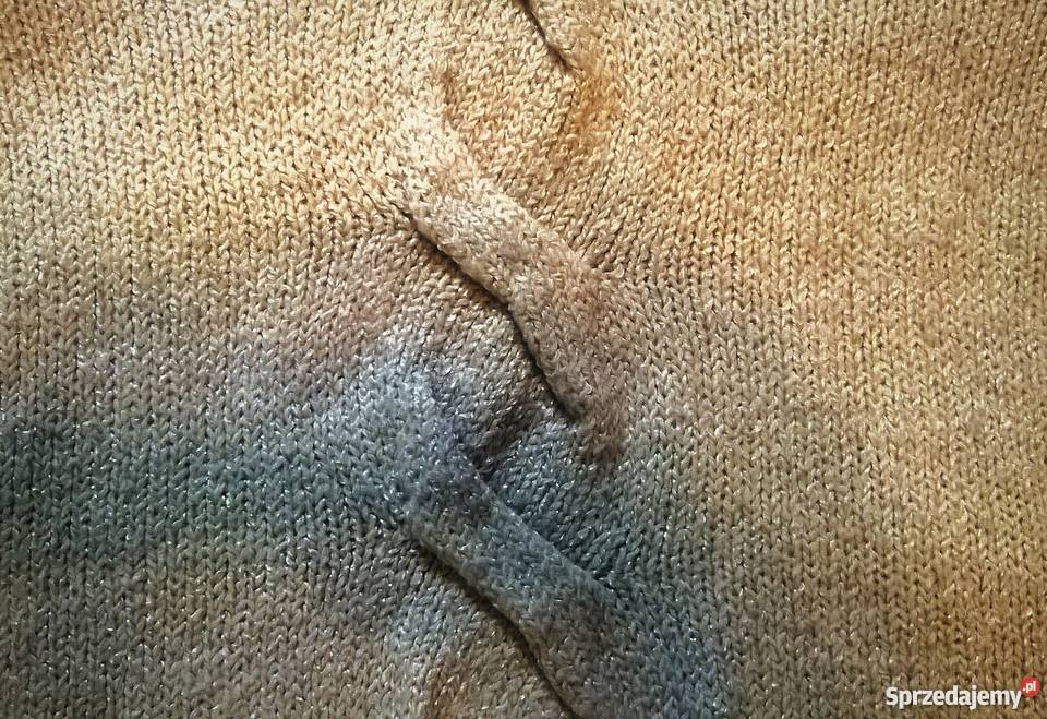 Kremowy sweter Opinion By Spengler z golfem Rozmiar 38(M)