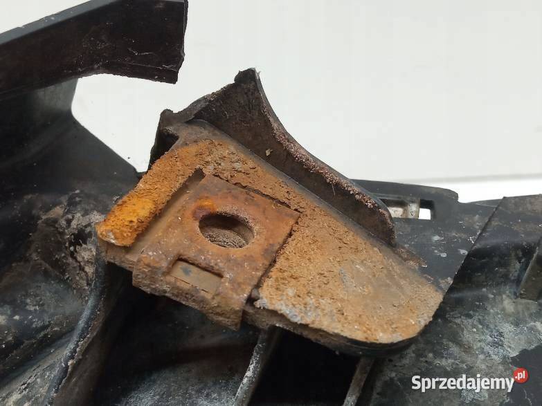 LAMPA PRZÓD PRAWA EU Peugeot 207 I 20062012 Rok produkcji 2007