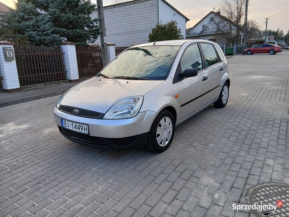 Ford Fiesta 125 benzyna Polski salon elektryczne szyby Ciechanowiec