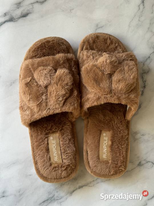 Futrzane kapcie Warszawa sprzedam