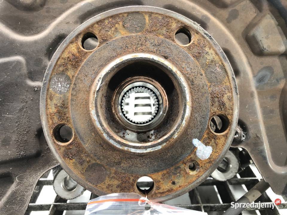 ZWROTNICA PRAWY PRZÓD VW PASSAT B8 14 150