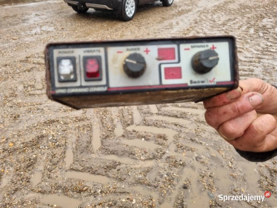 Piaskarka elektryczna posypywarka na busa 12V Rozsiewacze nawozów Starogard Gdański
