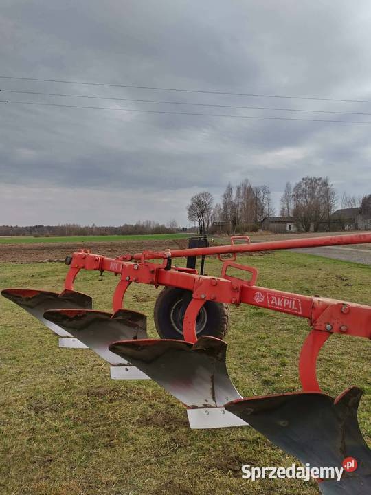 Pług zagonowy akpil mix 40 4 stan unia grudziądz Gorzkowice sprzedam