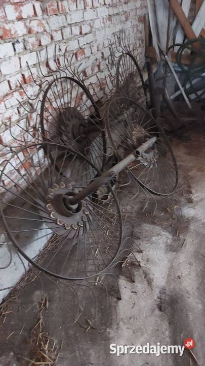 Rozrzutnik dwuosiowy pług kultywator siewka Czyżew