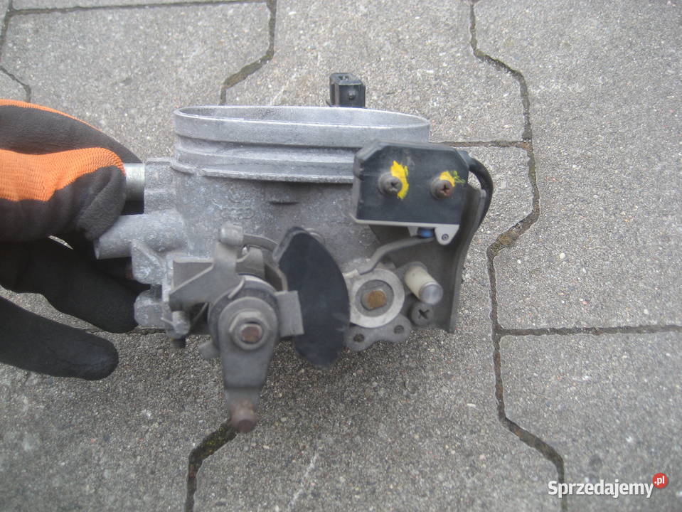 vw golf ii 8592r 18 benzyna przepustnica silnika Rakoniewice