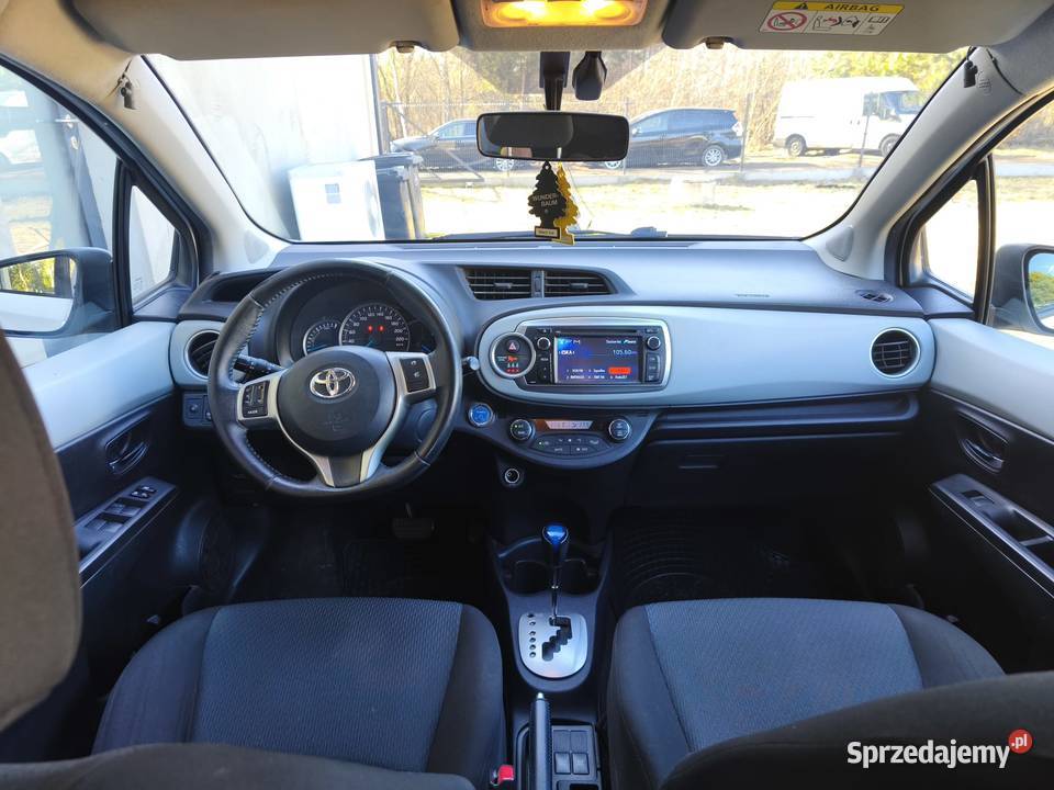 Toyota Yaris 15 Hybryda Automat Kamera 2 kpl hybryda