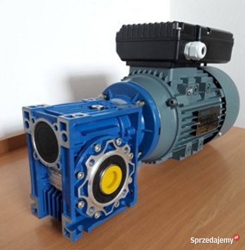 Silnik z przekładnią zas230V 15kW75 wyjście 28 Czarnylas