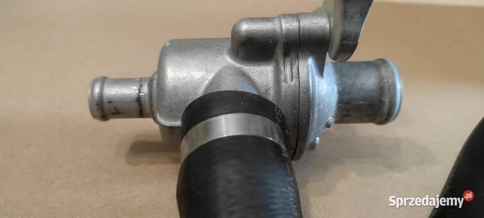 Honda CBR 900 SC 33 SC 28 termostat obudowa Warszawa sprzedam