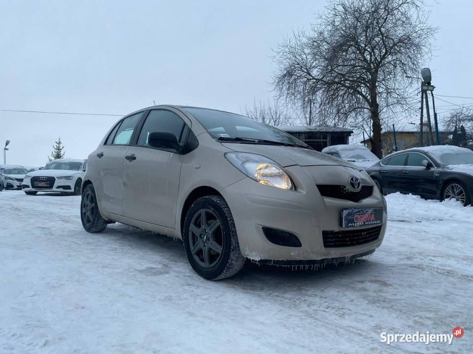 Toyota Yaris 10vvti 68 klima 90 bez w kładu stan czujnik parkowania Gdańsk