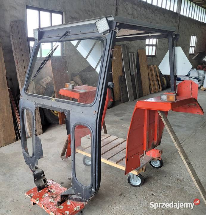 Kabina daszek MF255 opolskie Połowa