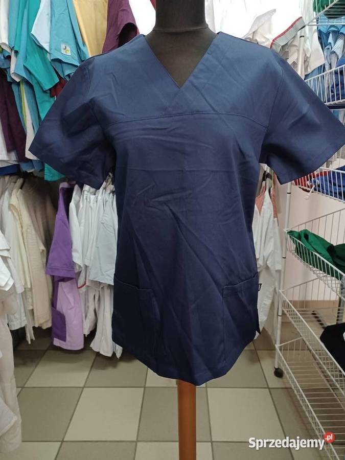 Bluzy medyczne używane