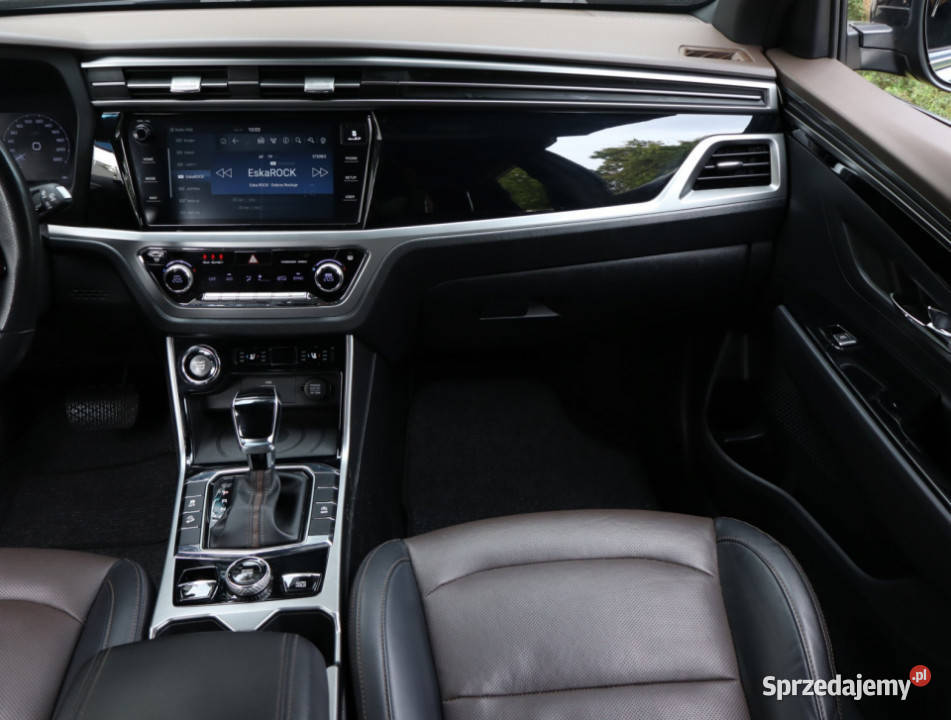 SsangYong Korando 15 TGDI asystent pasa ruchu