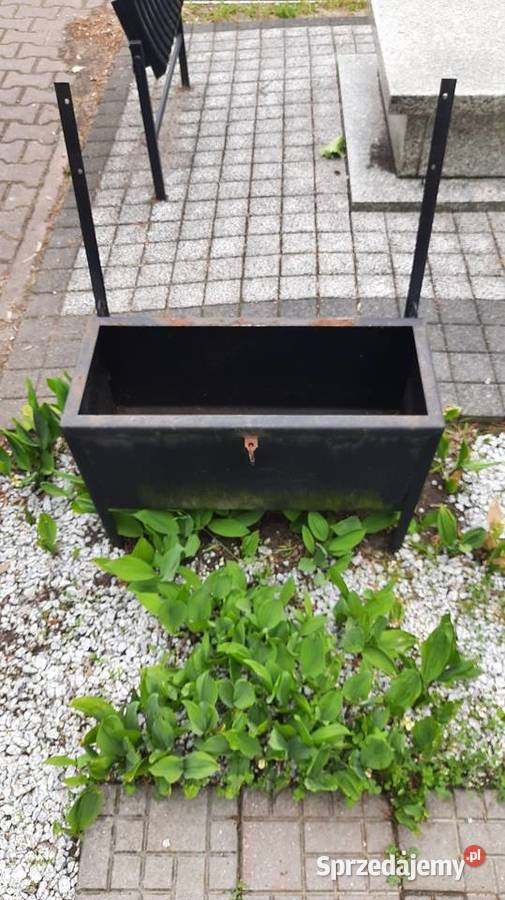 Mycie grobów grobowców odnawiane złotych liter Usługi Oleśnica