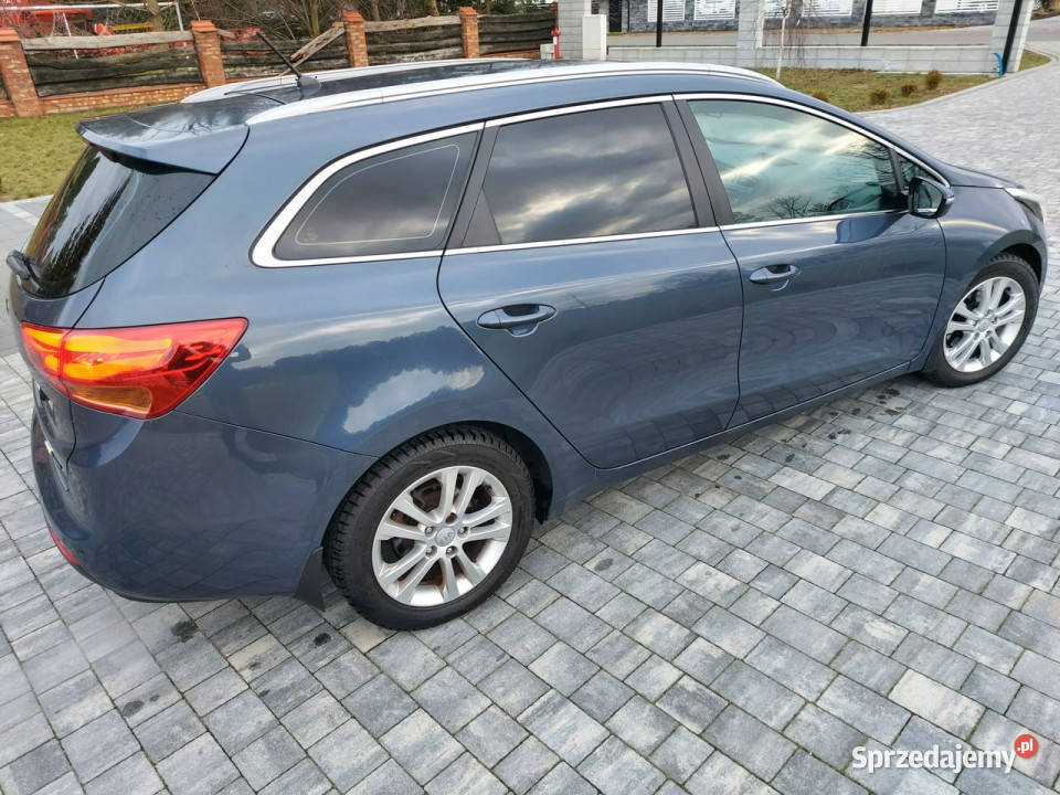 Kia Ceed 16 gdi oświetlenie led Benzyna grzane immobilizer Drelów