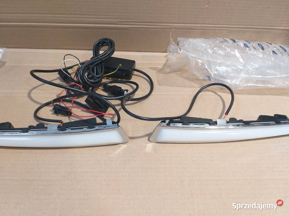 Kuga Escape światła dzienne Warszawa