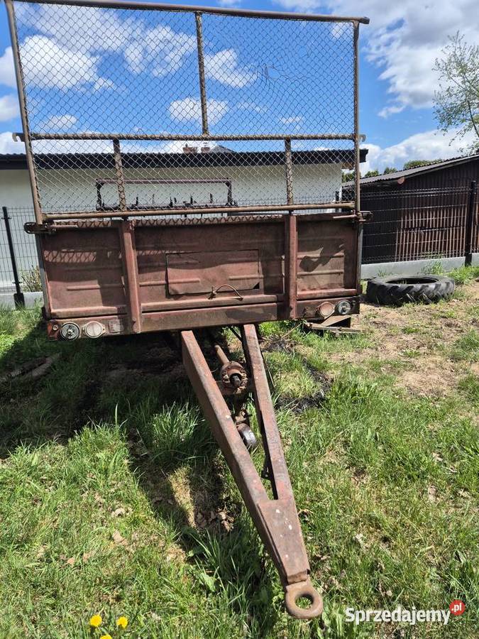 Rozrzutnik jednoosiowy 35t Agromet Warfama Bucze