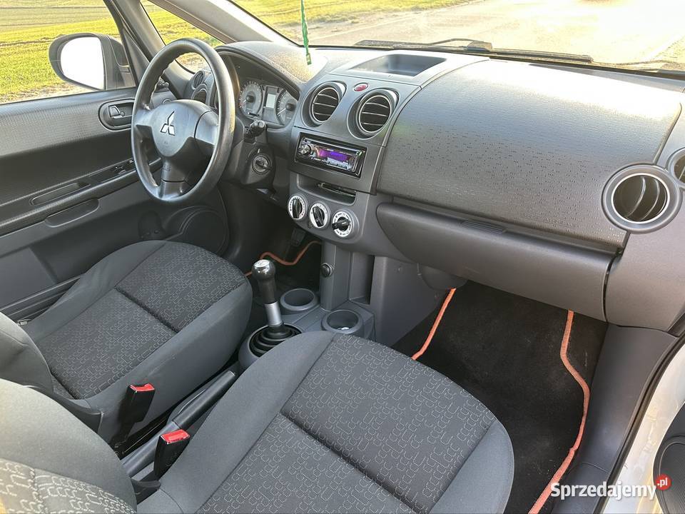 Mitsubishi Colt VI 11i 12V 75 2010 z Niemiec centralny zamek