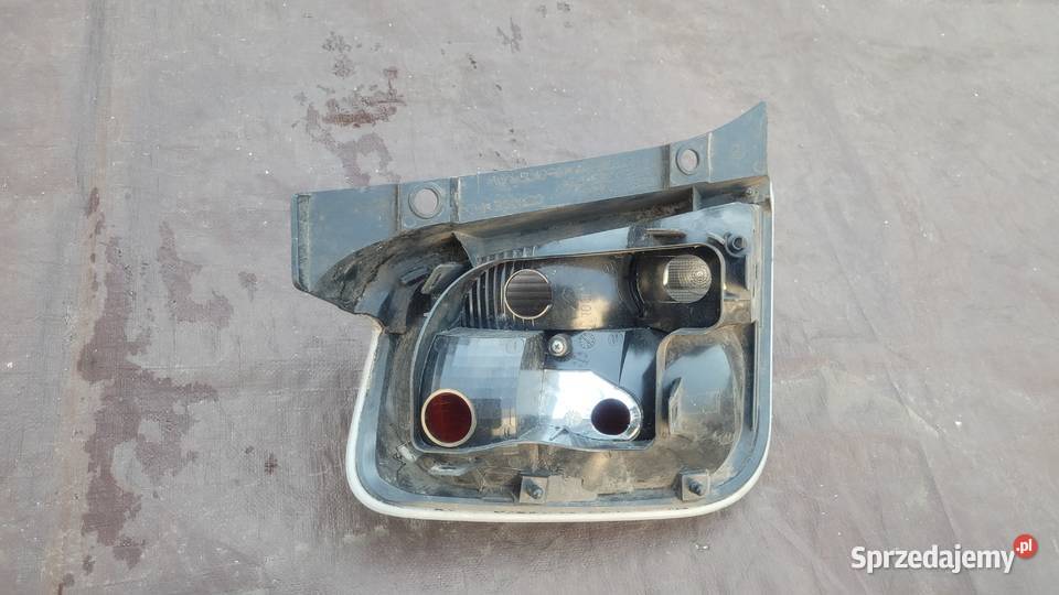 FIAT 500 LAMPA PRAWA TYŁ TYLNA EUROPA 1658 osobowe Ruda Śląska
