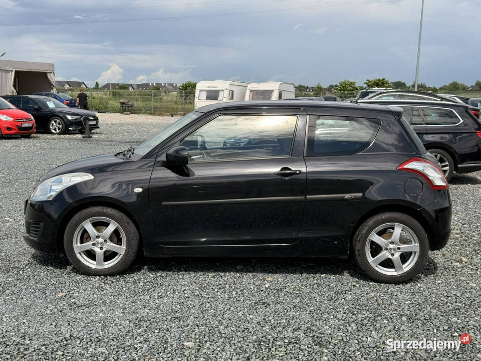 Suzuki Swift 12 16V VVT 94 20102011r Rok produkcji 2010 Swift Wrocław
