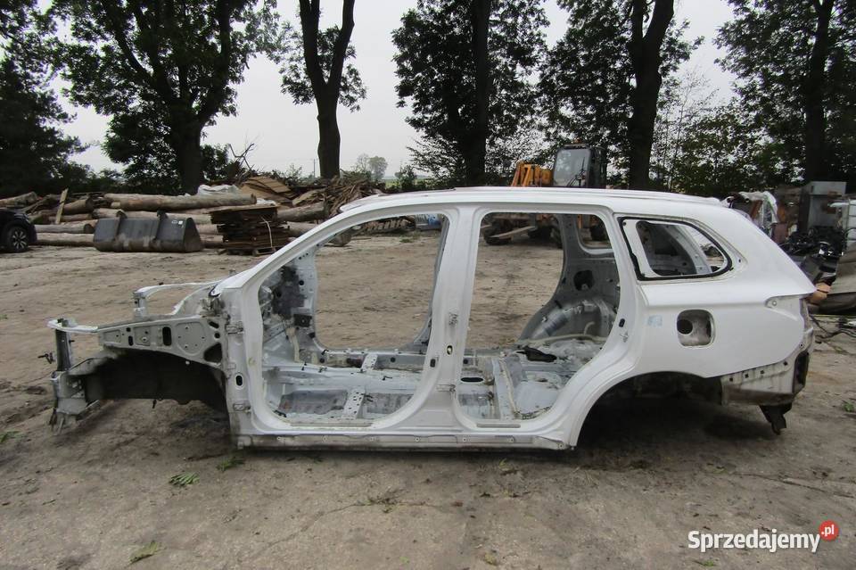 PRÓG SŁUPEK LEWY BOK W13 MITSUBISHI OUTLANDER