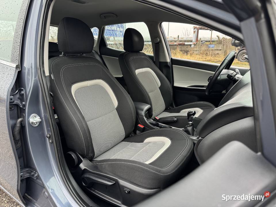 Kia Ceed 16 BENZYNA Klimatronik Nawigacja Kamera światła przeciwmgielne Konin