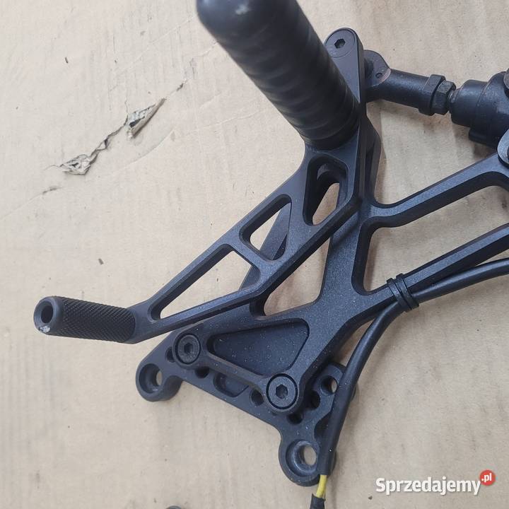 Kawasaki Ninja ZX 6 R sety sportowe set podnóżek Nowy Tomyśl sprzedam