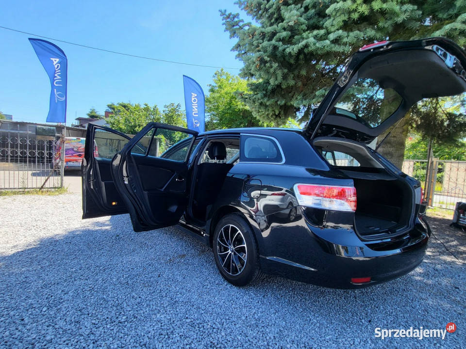 Toyota Avensis 18 147 ASO TUV Oryginał I światła przeciwmgielne Pabianice
