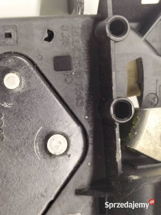 ZAMEK KLAPY BAGAŻNIKA DOCIĄG KOMBI TOURING Bmw