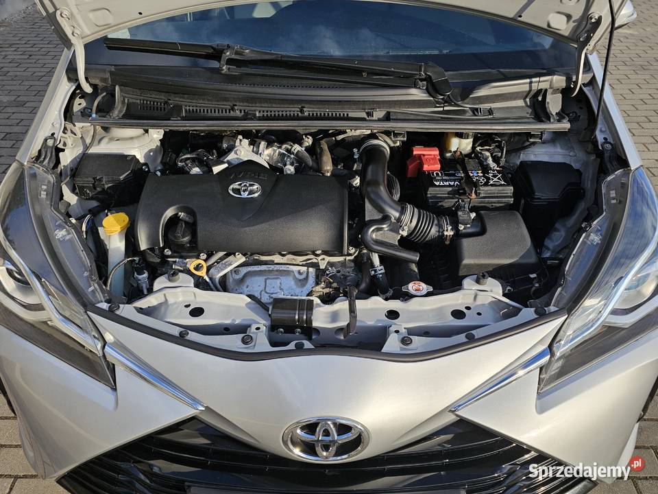 Toyota Yaris 15 Premium Salon Polska Mały