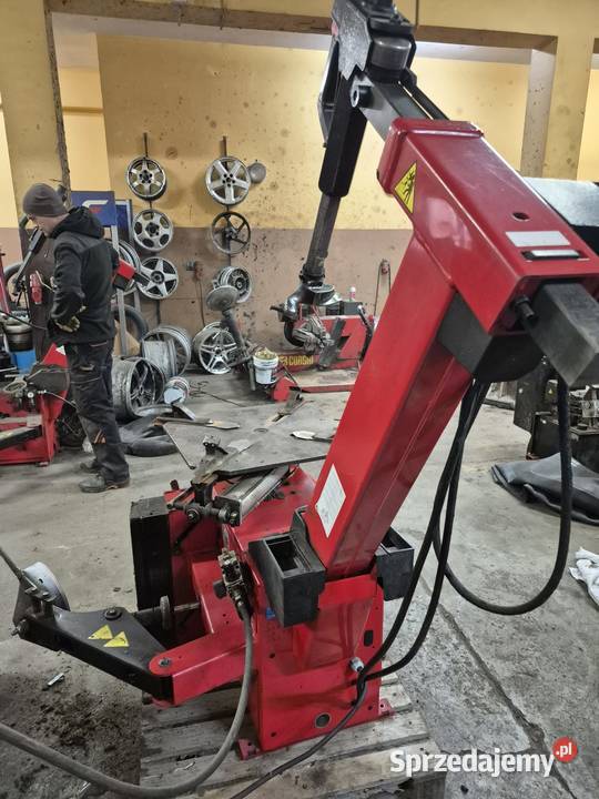 Montażownica automatyczna CORGHI A2025 DV do Zaścianki