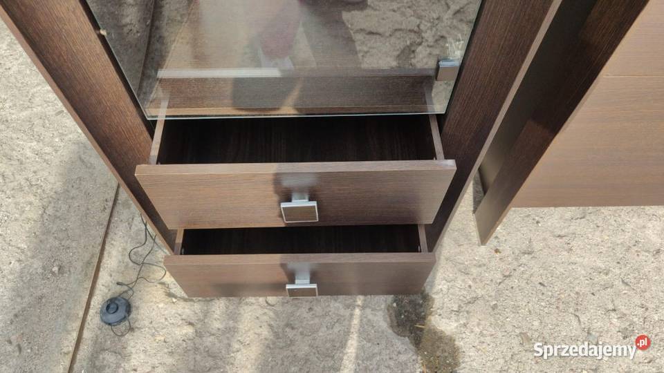 Witryna BRW Sorrento Kredensy i witryny Warszawa sprzedam