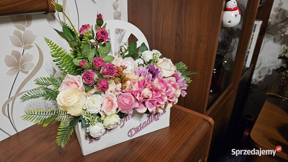 Bukiety w skrzyneczkach wielokolorowy Łęgowo