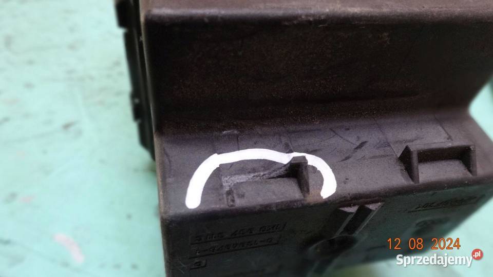 VW PASSAT B6 07r skrzynka przekaźników osobowe