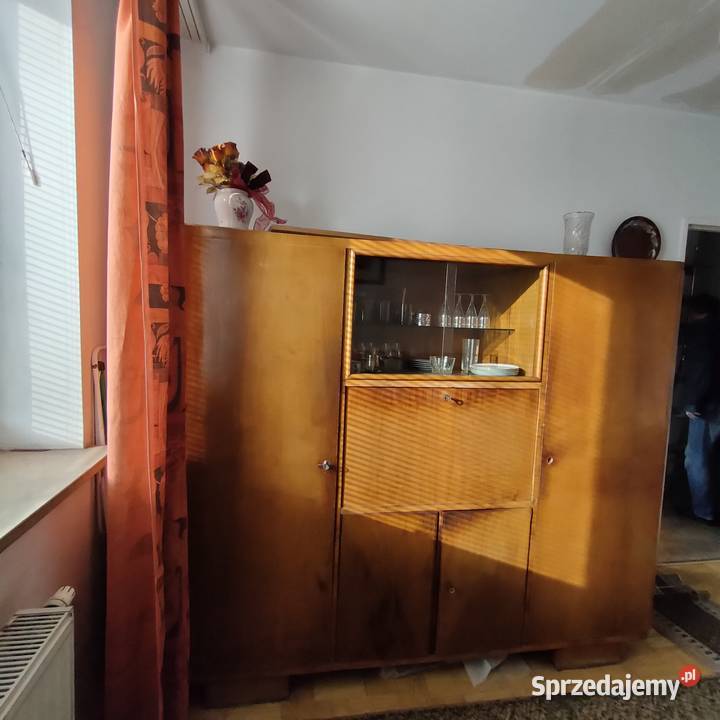 szafokredens rozkręcamy z litego drewna Łódź