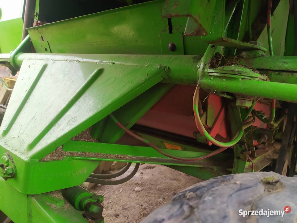 Kombajn zbozowy Fahr M770 z sieczkarnia i kabina lubelskie Spławy