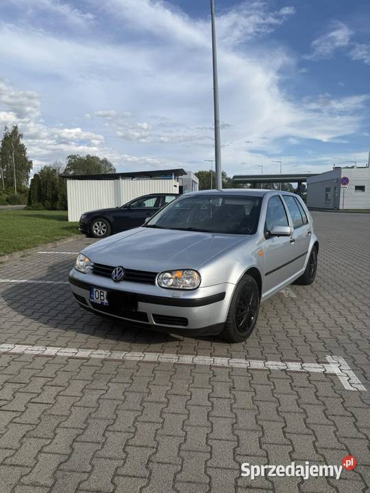 Sprzedam samochód w stanie Brzeg