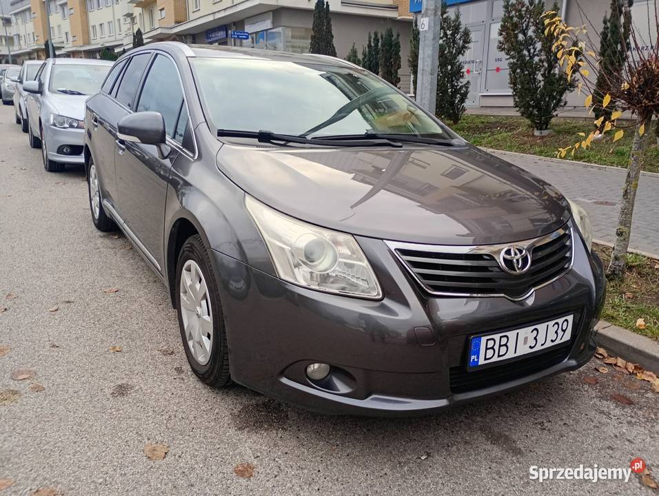 Toyota Avensis 18 benzyna manual Sprowadzony Białystok
