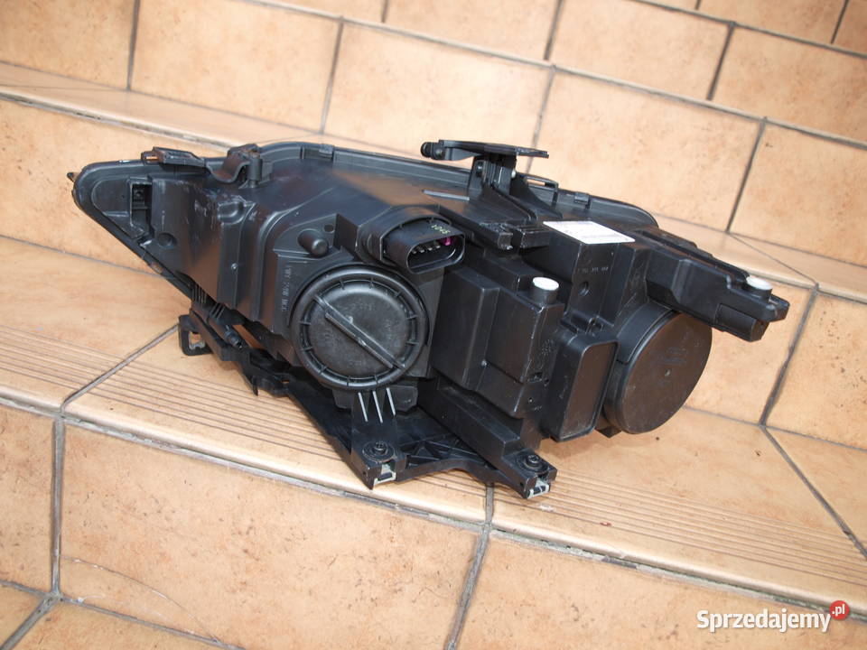 Audi A4 B8 lampa prawa przód zwykła 2012 2015r prawe Kalisz