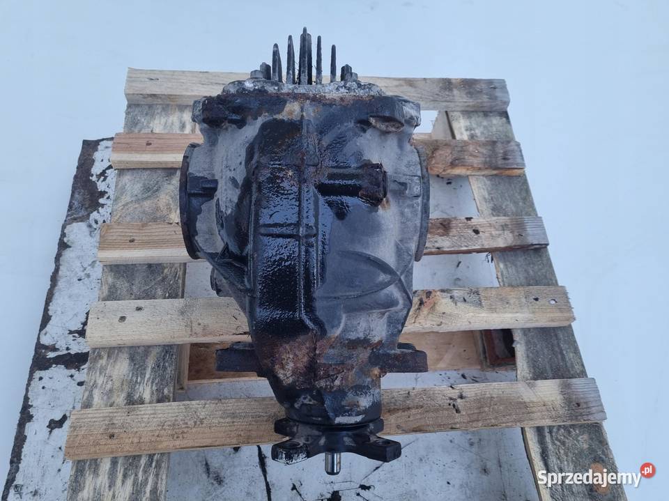 Mercedes C219 W219 30 CDTI TYLNY MOST dyfer Rudka