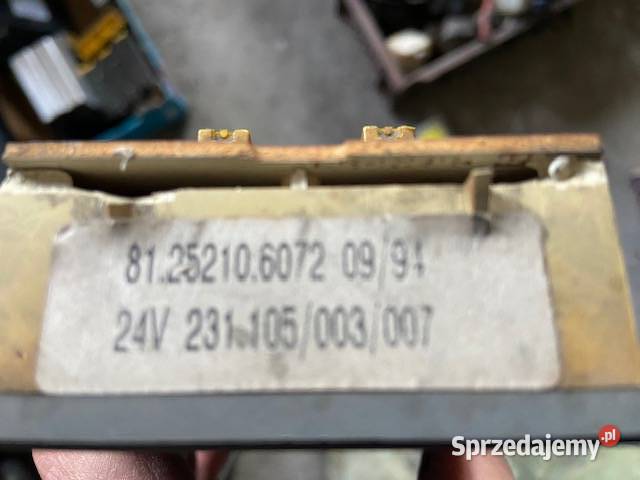 Zegar Kontrolki Wyświetlacz MAN F90 81252106072