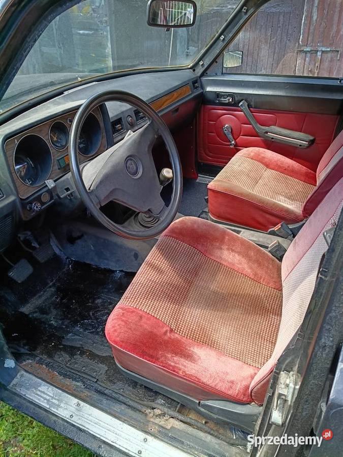 Wołga 2410 GAZ-24 Piotrków Trybunalski