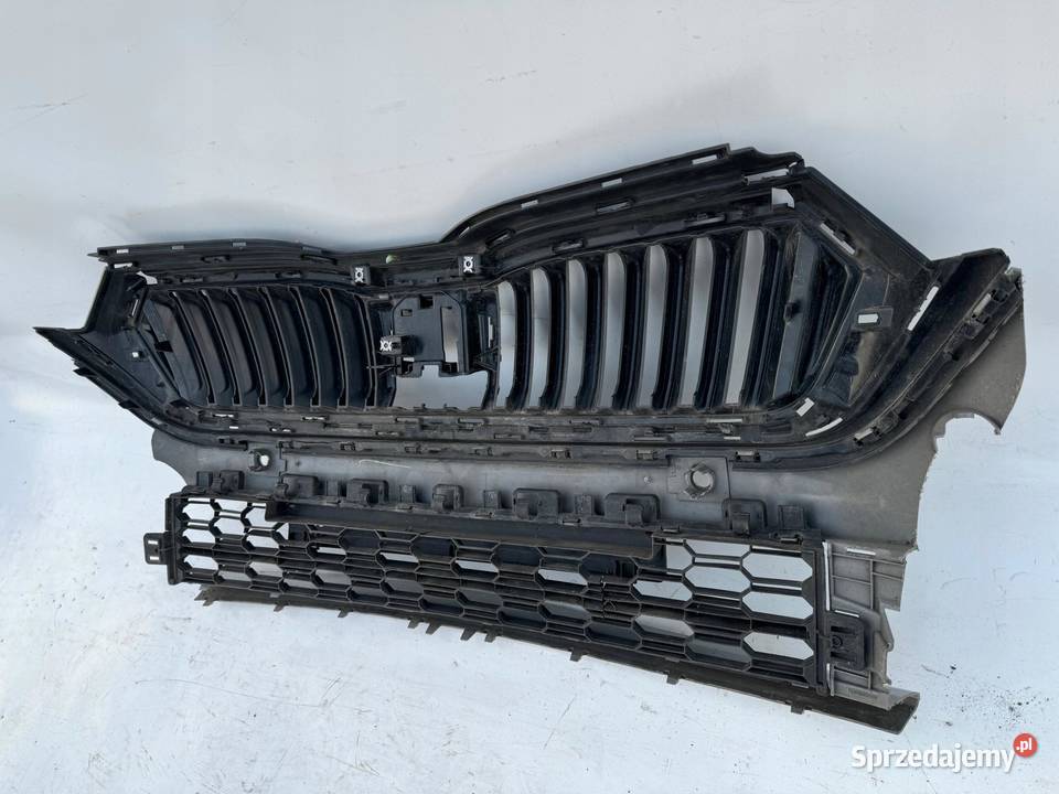 ATRAPA GRIL GRILL SKODA OCTAVIA 4 IV 5E3853653