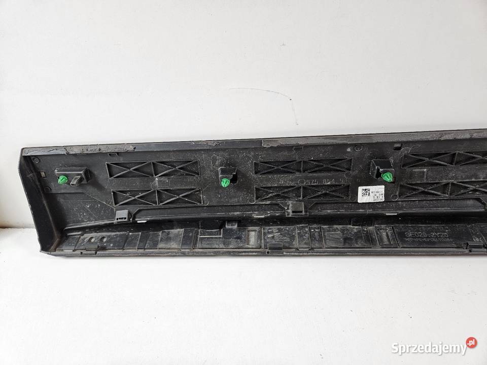 SEAT ATECA FR LISTWA DRZWI PRAWY PRZÓD PRAWA Międzychód sprzedam