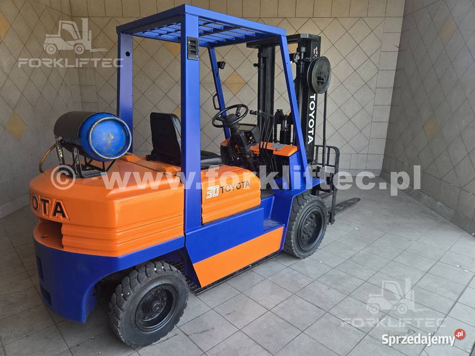 Wózek widłowy TOYOTA 5FG30 wolny skok przesuw b