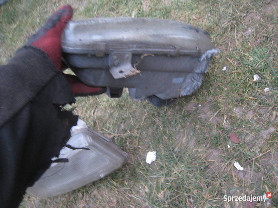 Lampa przednia prawa lewa Volkswagen Passat b4 Kraków