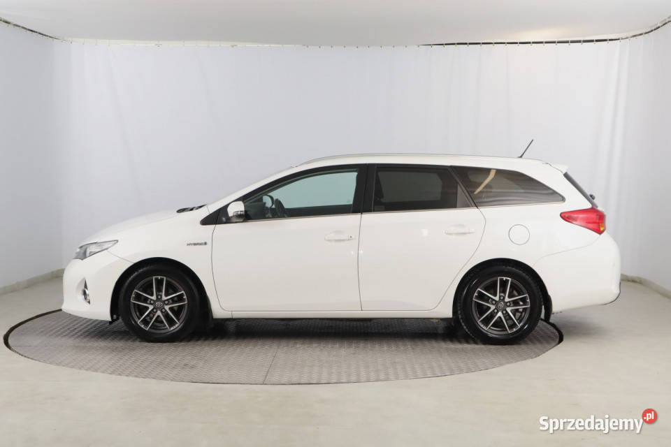 Toyota Auris Hybrid światła do jazdy dziennej Zabrze