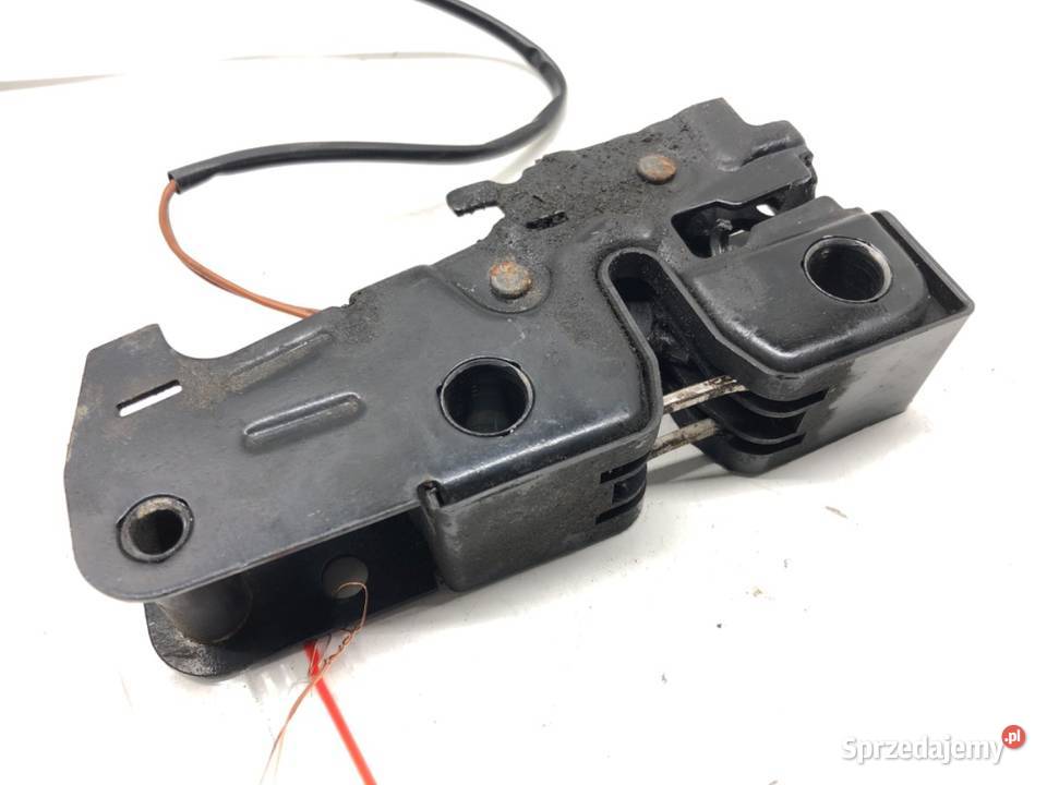 ZAMEK MASKI SKODA OCTAVIA II Kombi 0413