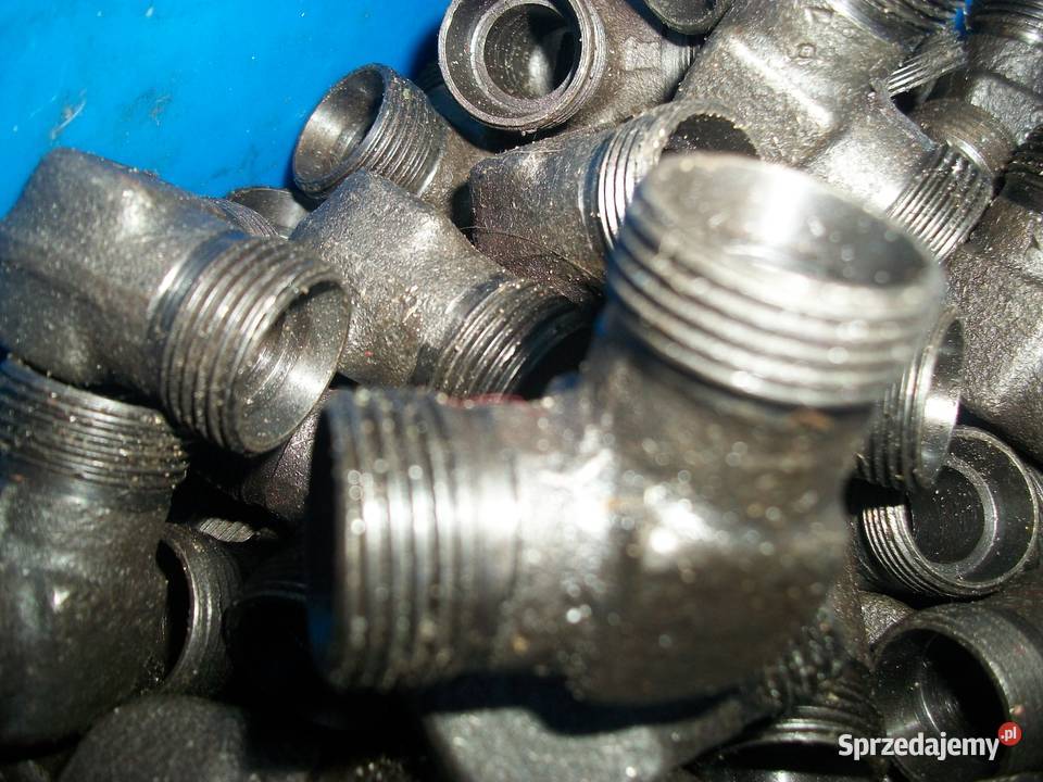 Złączka kolanowa M22x15 na M22x15 PN143 1613 Olkusz