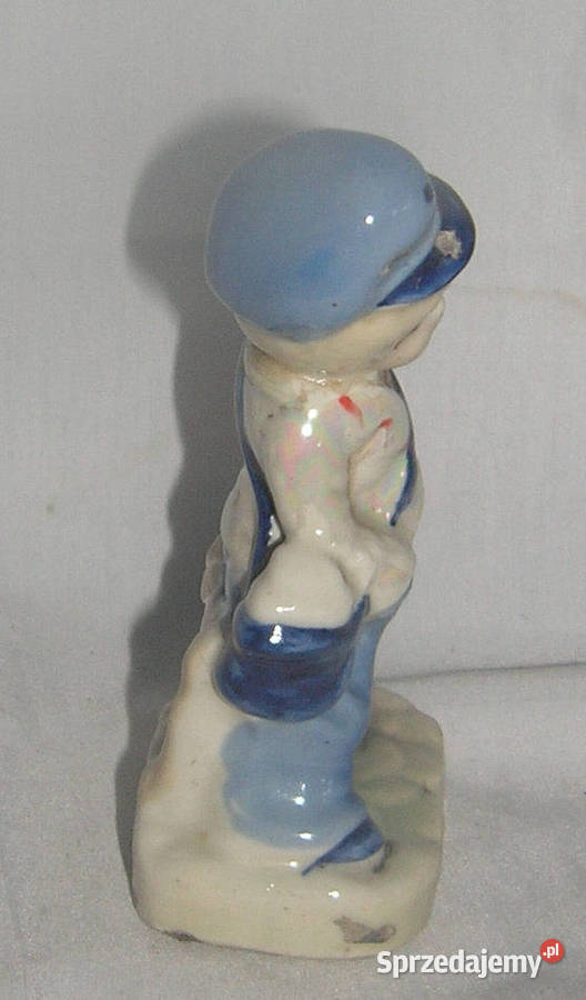 figurka vintage chłopiec z torbaBDvin Bartków
